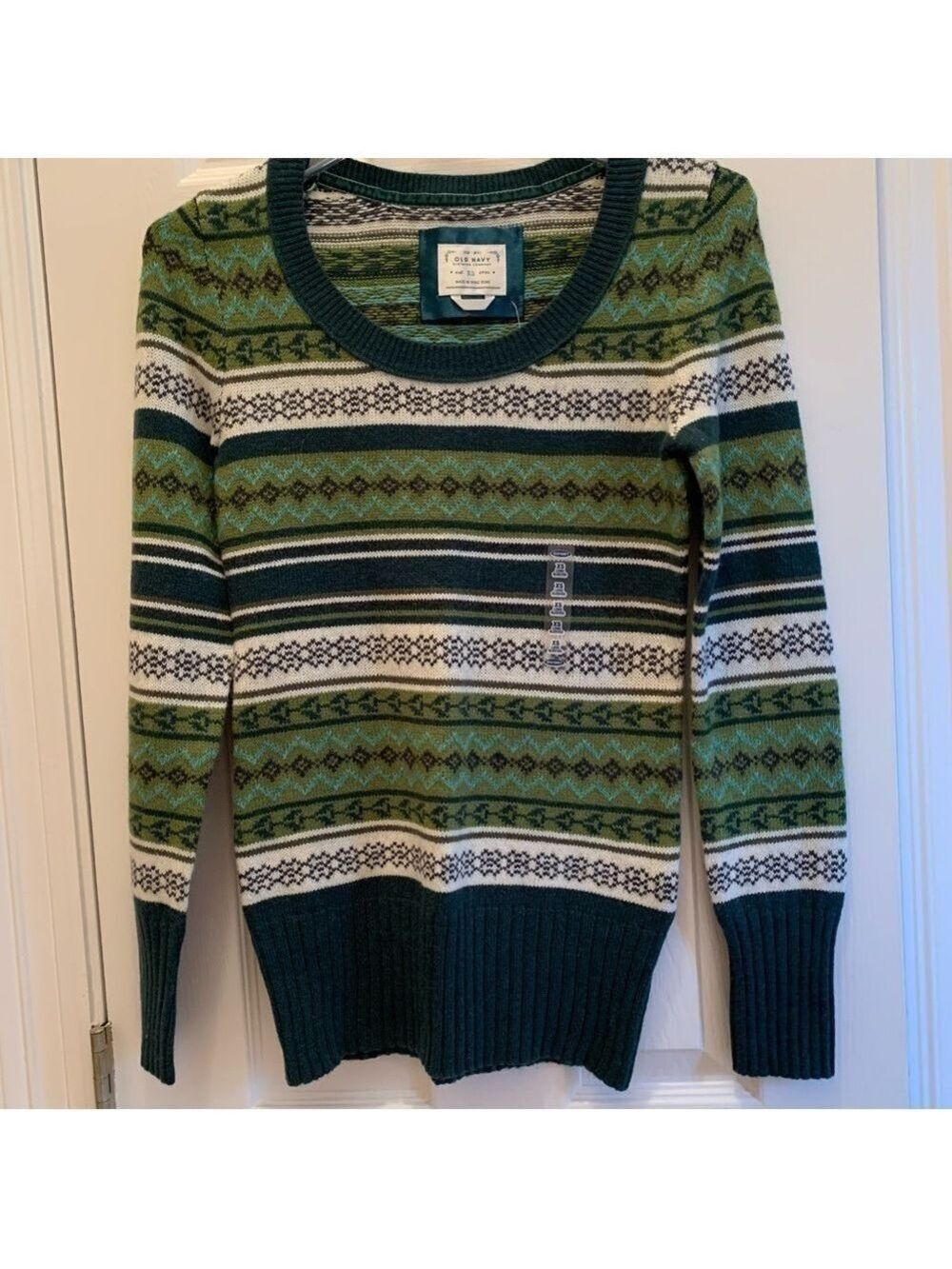 OLD NAVY Fair isle pattern striped round neck long sleeved sweater fall winter